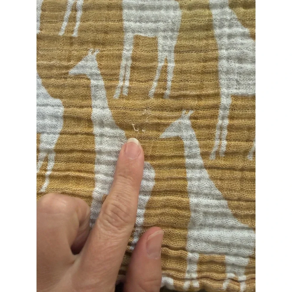 Zebi Baby Organic Cotton Muslin Swaddle Blanket Yellow Giraffe Print 44x44
